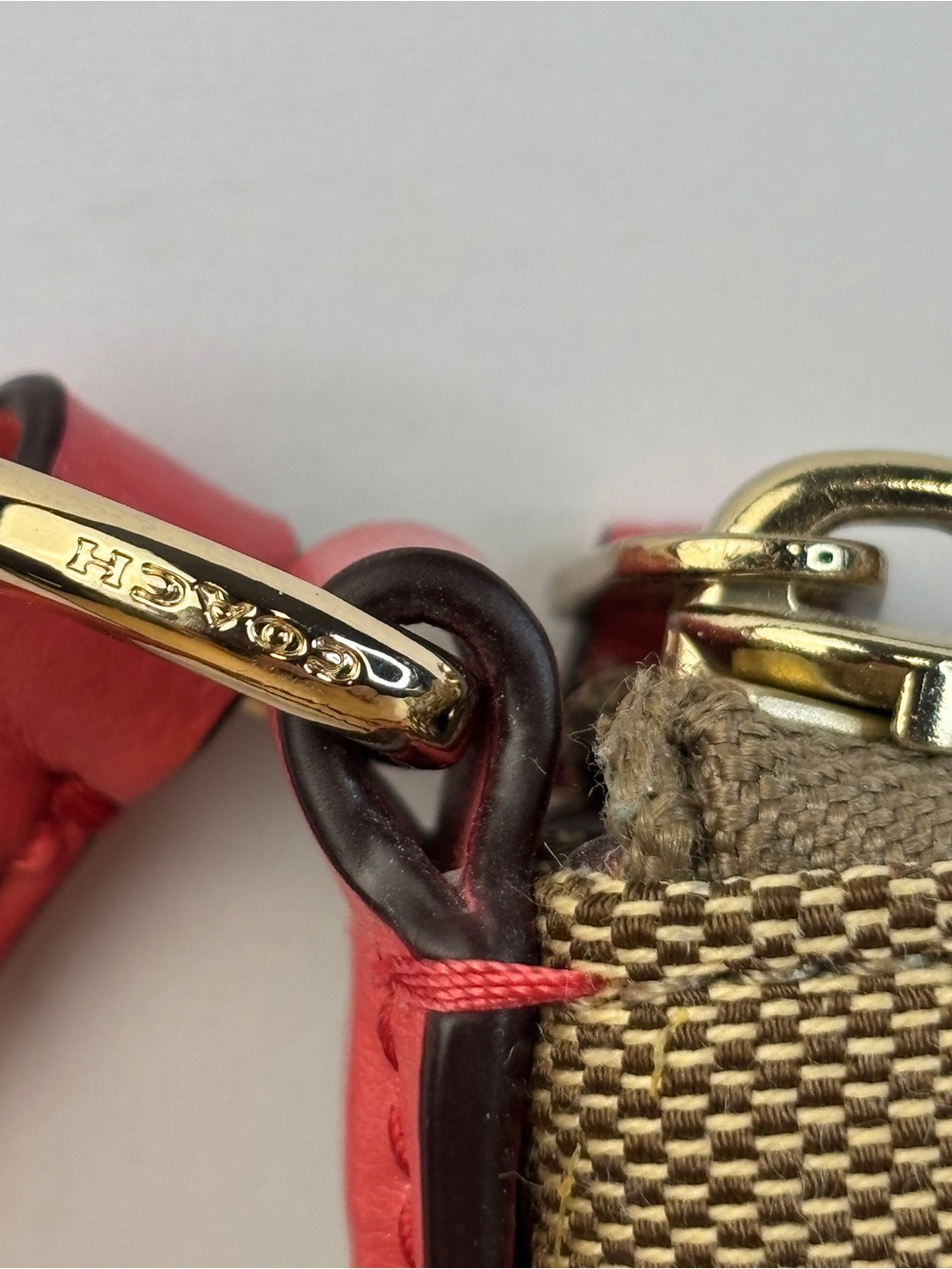 Coach Signature North/South Swing pack Crossbody Bag Outline Coral Pink LIKE NEW - Picture 4 of 13